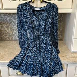 NWOT Steve Madden Long Sleeve Tie Front Dress